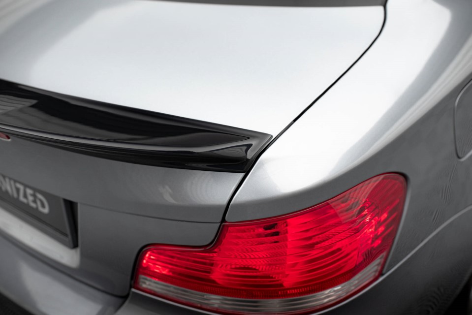 Spoilerkap BMW 1 E82 3D Glanzend Zwart Maxton