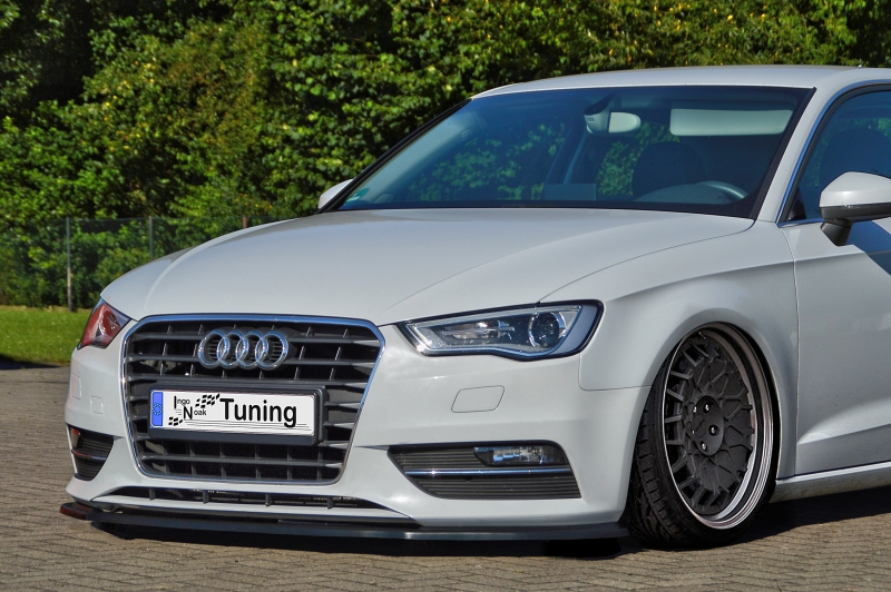 Voorspoiler Audi A3 8V Sportback Glans Zwart