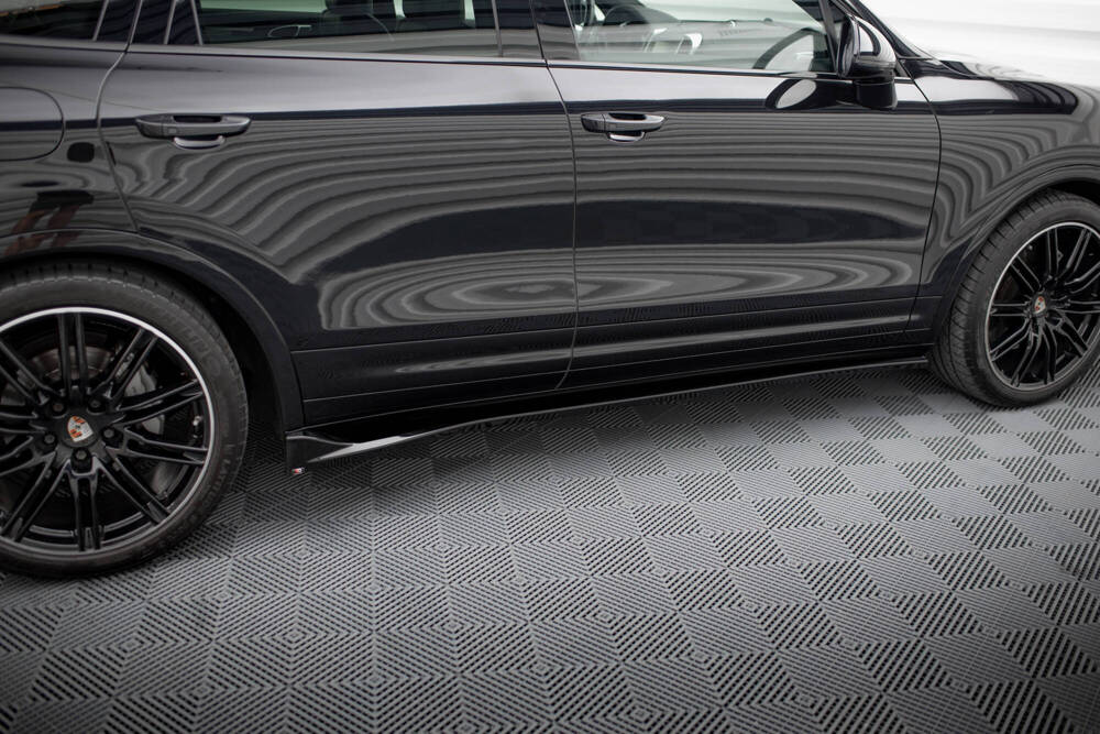 Zijskirts Porsche Cayenne FL MK2 Maxton Glans Zwart