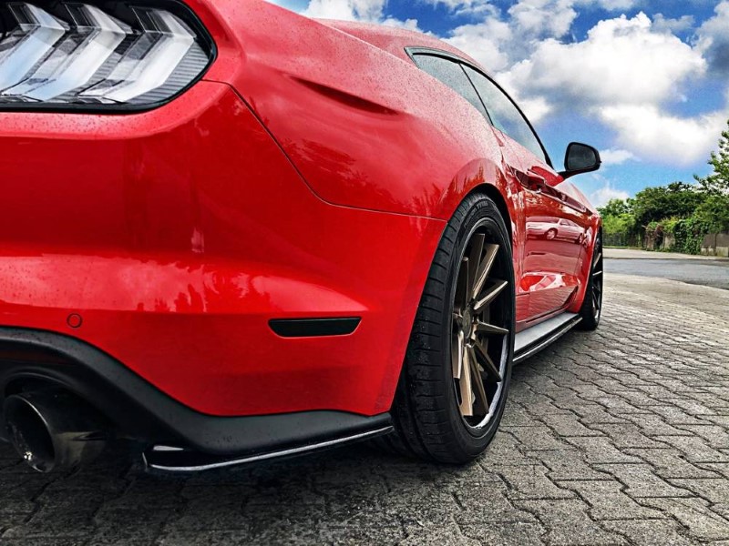 Achterzij Spoilers Ford Mustang Mk. 6 Facelift Glanzend Zwart