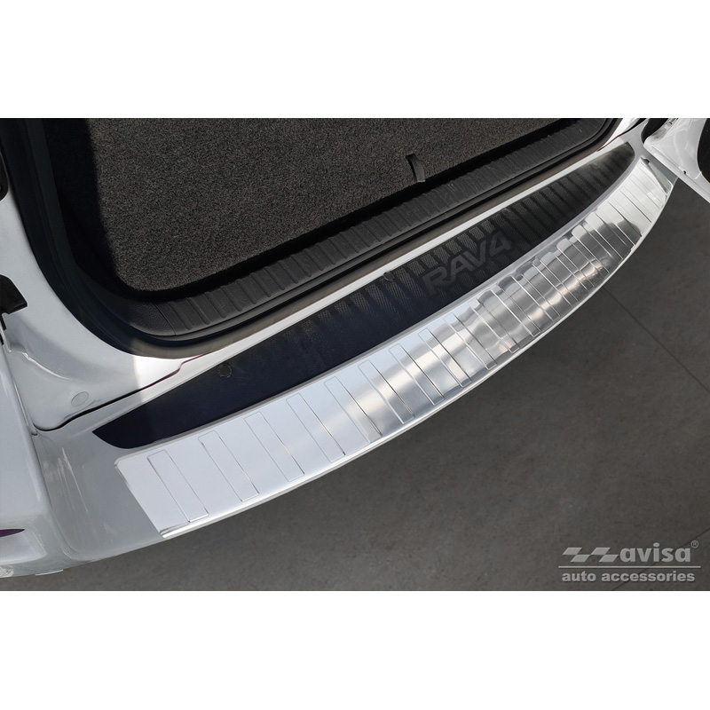 RVS Achterbumperprotector  Toyota RAV-4 III 2005-2008 & FL 2008-2012 'Ribs' (alleen geschikt zonder reservewiel)