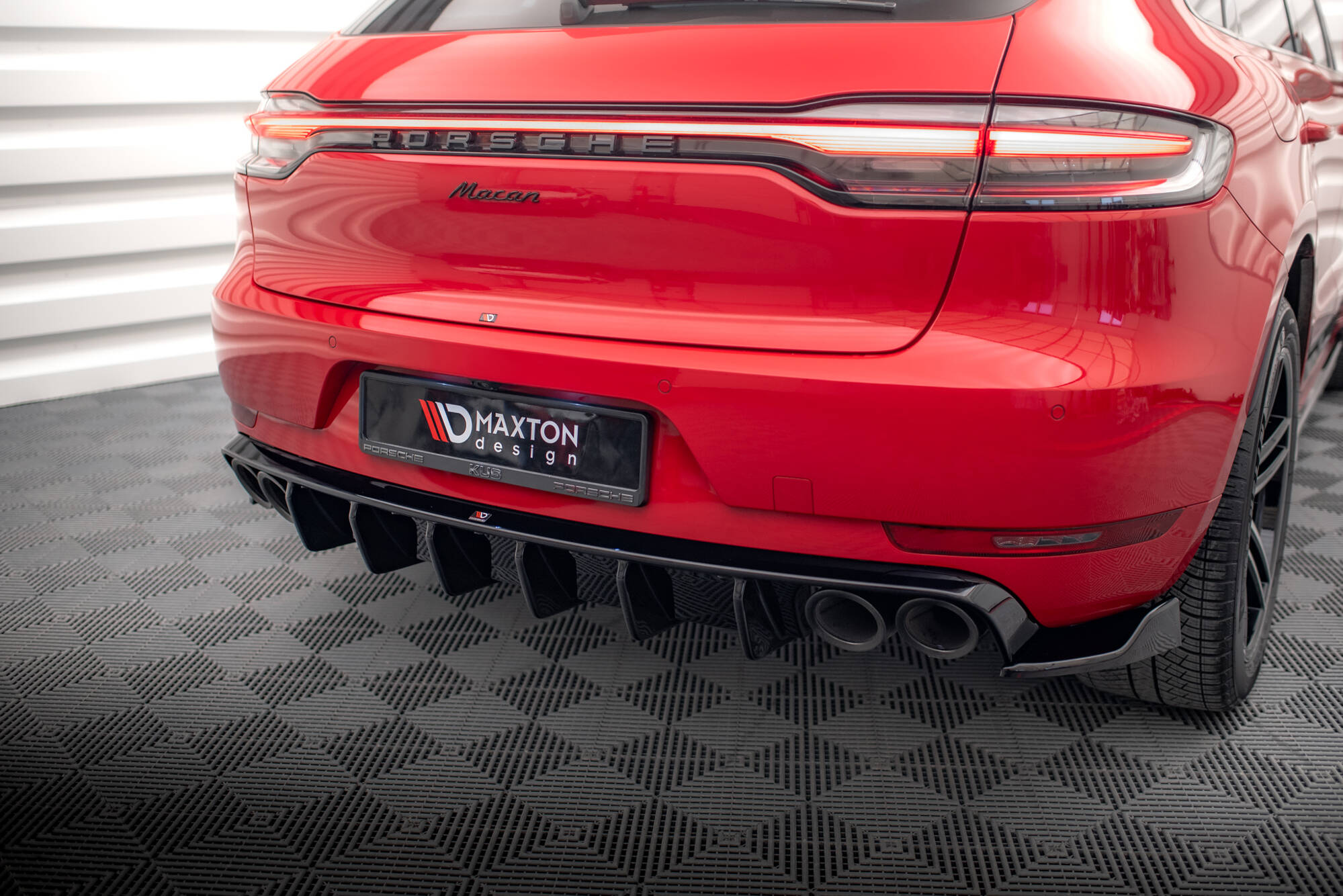 Achter Diffuser Porsche Macan GTS / Sport Design MK1 Facelift Maxton Glanzend zwart