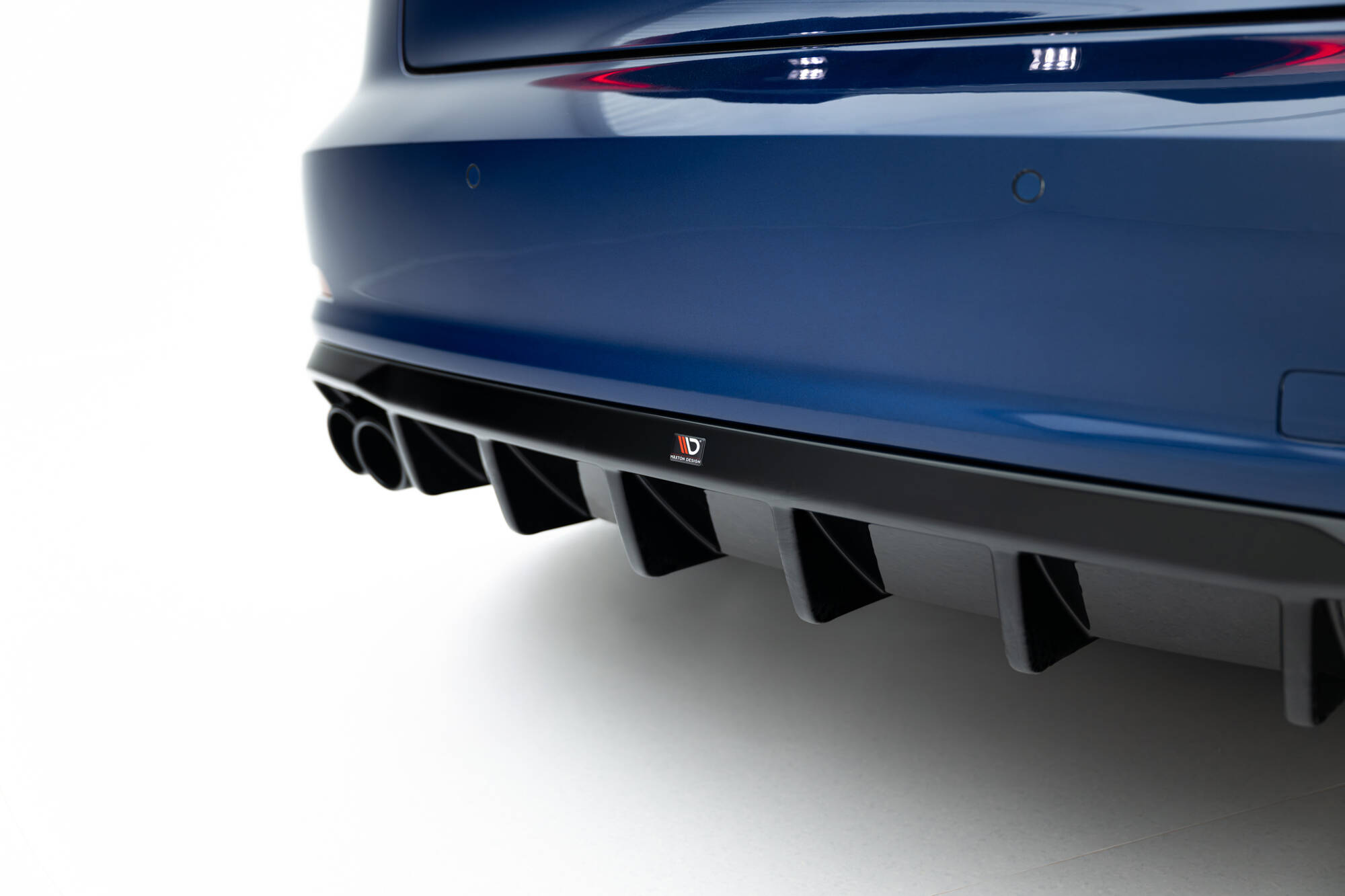 Achter Diffuser passend voor Audi A3 Sedan 8V (Versie met dubbele uitlaatuiteinden aan één kant) Maxton