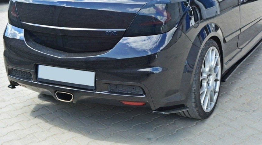 Achterzijde skirts Opel Astra H OPC/VXR Maxton Design glans zwart