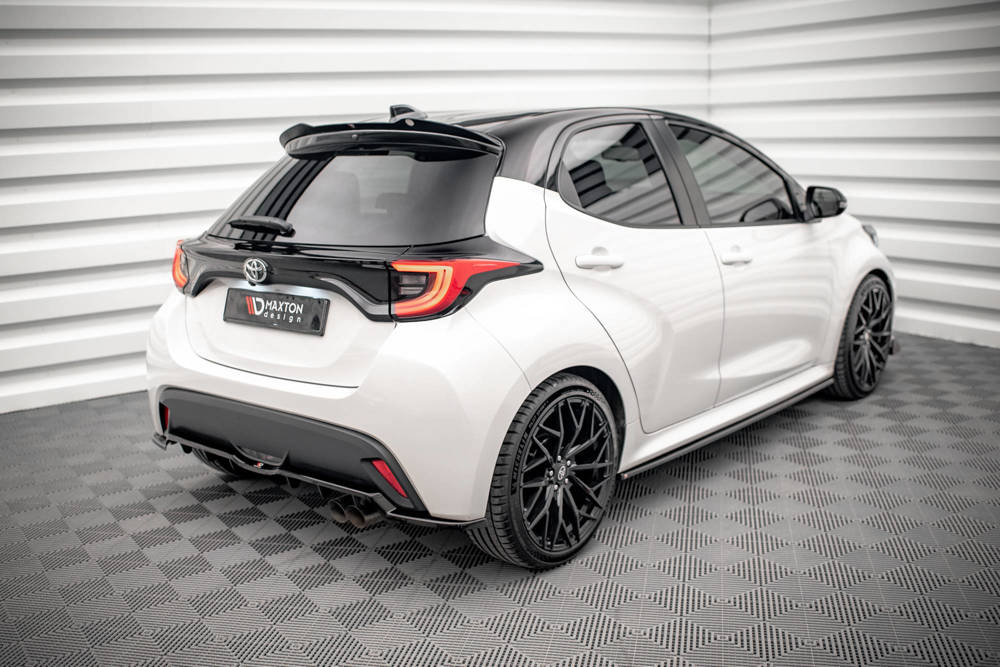 Diffuser V.2 Toyota Yaris MK4 Maxton Glans Zwart