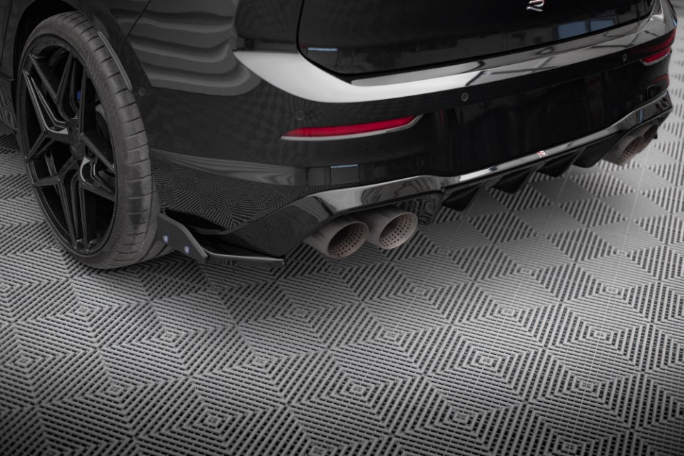 Zijdiffuser met Canards V.5 Volkswagen Golf 8 R Maxton Glans Zwart