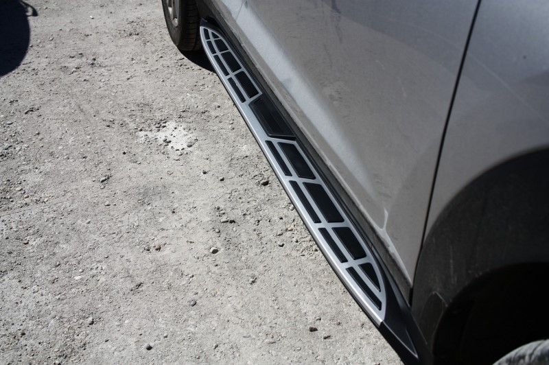 set Sidesteps TUCSON