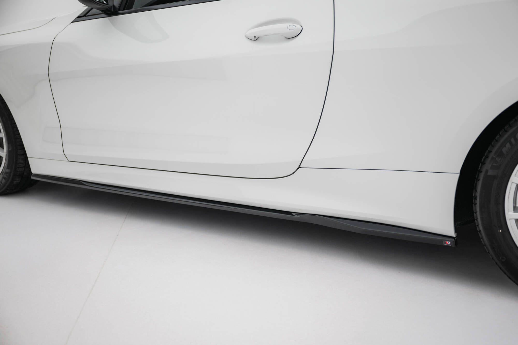 Zijskirts BMW 4 Coupe / Cabrio G22 / G23 Maxton Glanzend zwart