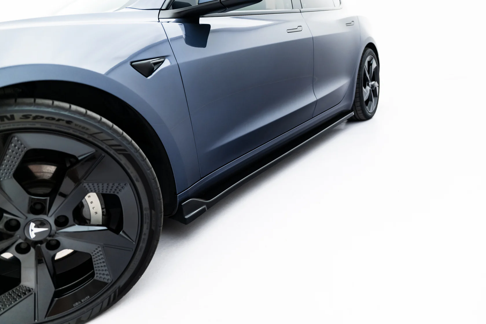 Bodykit Tesla Model 3 Maxton Glanzend zwart