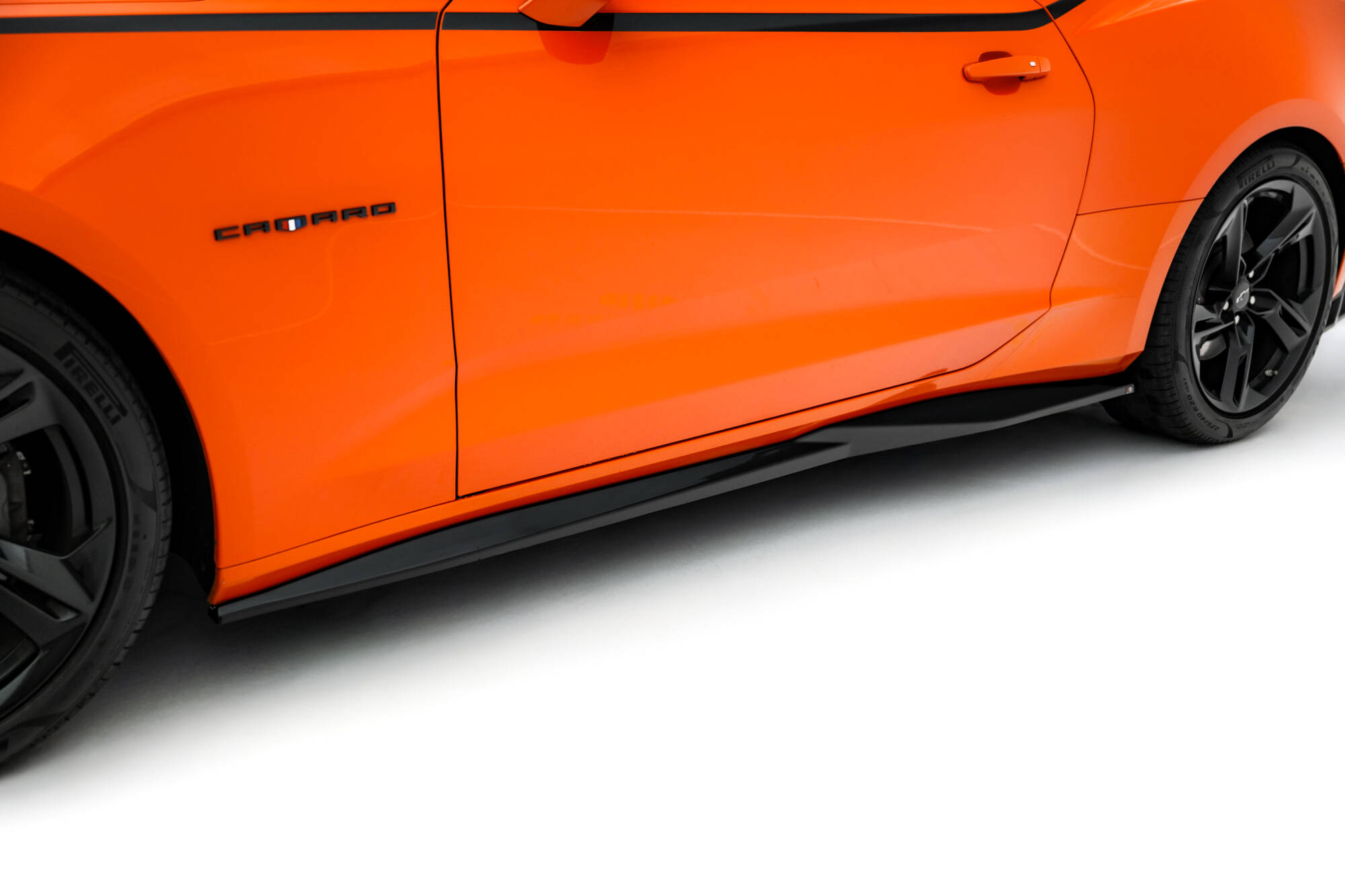 Bodykit V.1 Chevrolet Camaro SS MK6 Facelift Maxton Glanzend zwart
