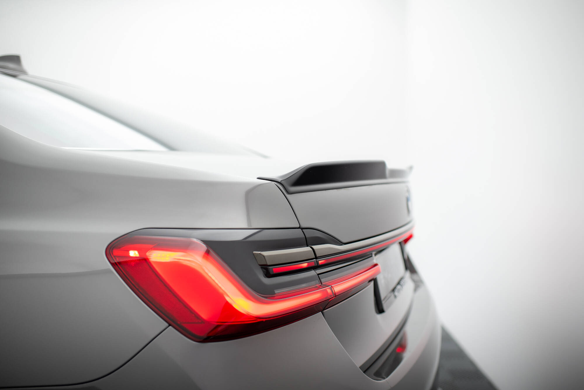 Bodykit BMW 7 G11 M-pack Facelift Glans zwart