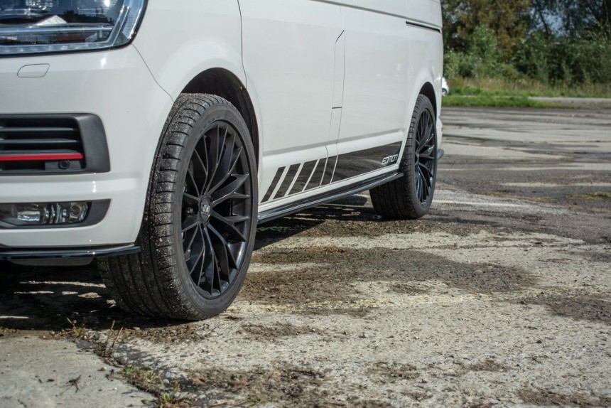 Cupspoilerlip Glossy Volkswagen T6 Bus CSL149-G