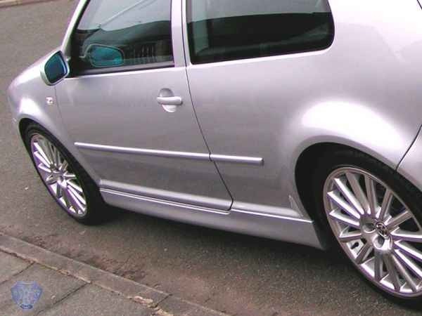 Zijkirst VW Golf IV 2 deurs R32 SRS TEC