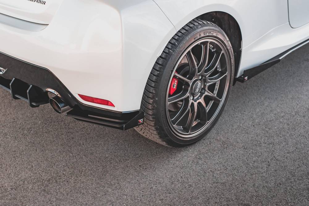 Zijdiffuser Toyota GR Yaris MK4 Maxton Glans Zwart