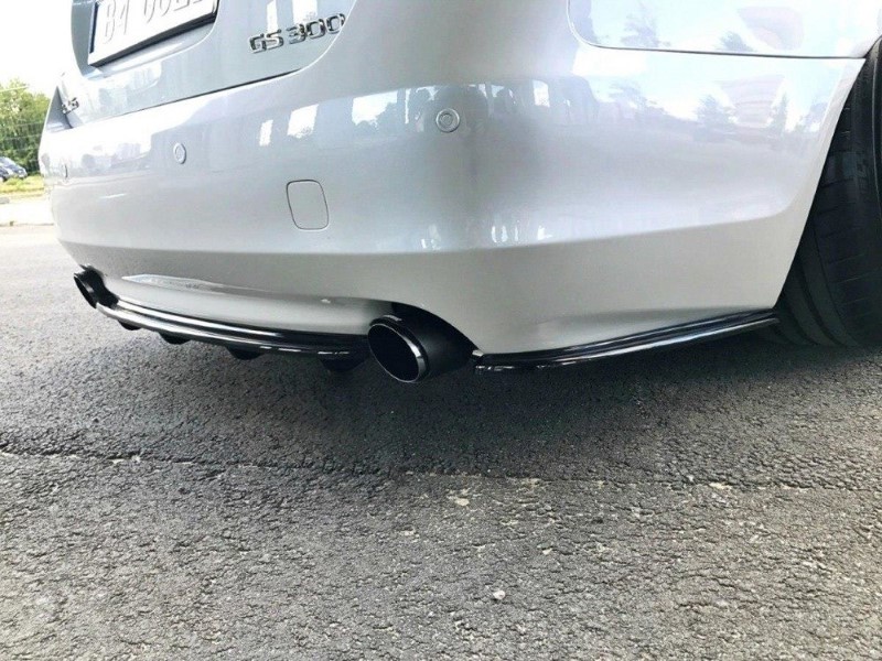 Centrale Achterspoiler Lexus GS 300 Mk3 Facelift (Met Verticale Bars) Glanzend Zwart