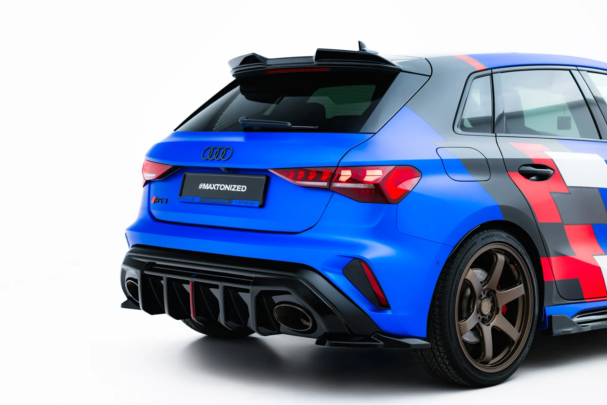 Zij-Diffuser Audi RS3 Sportback 8Y Facelift Maxton Glans Zwart V.1