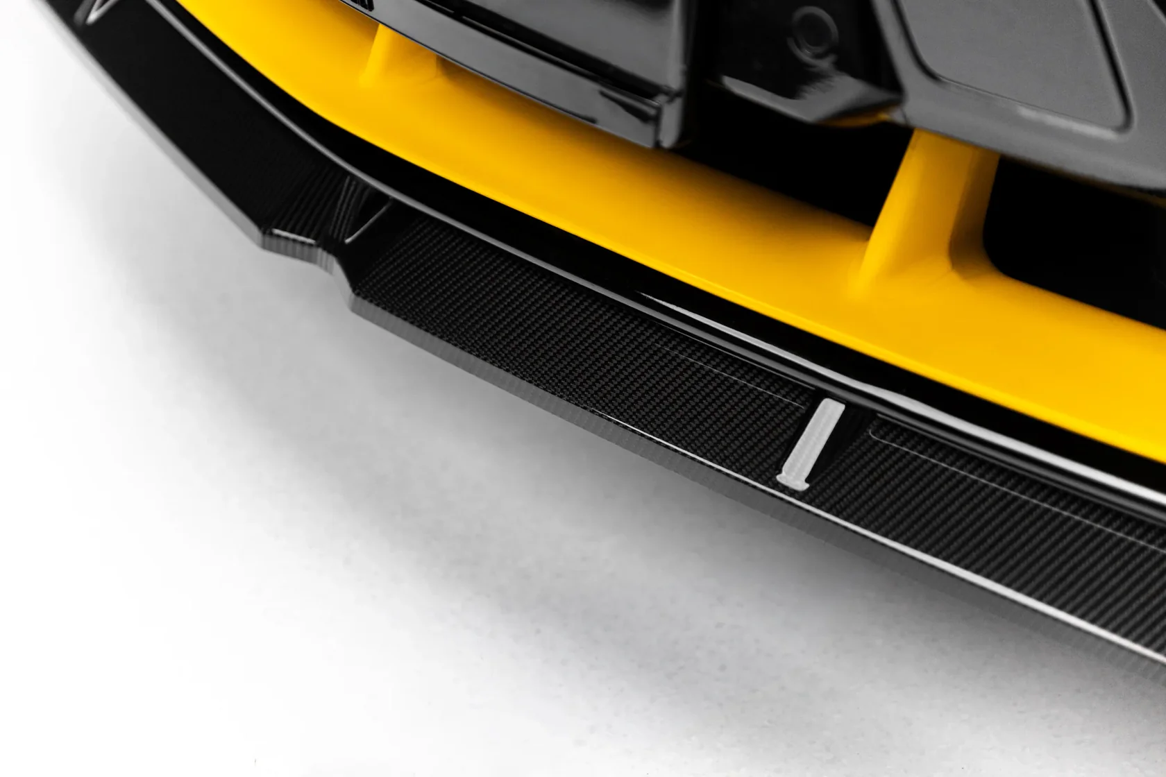 Lamborghini Urus Mk 1 Voorspoiler Carbon Fiber