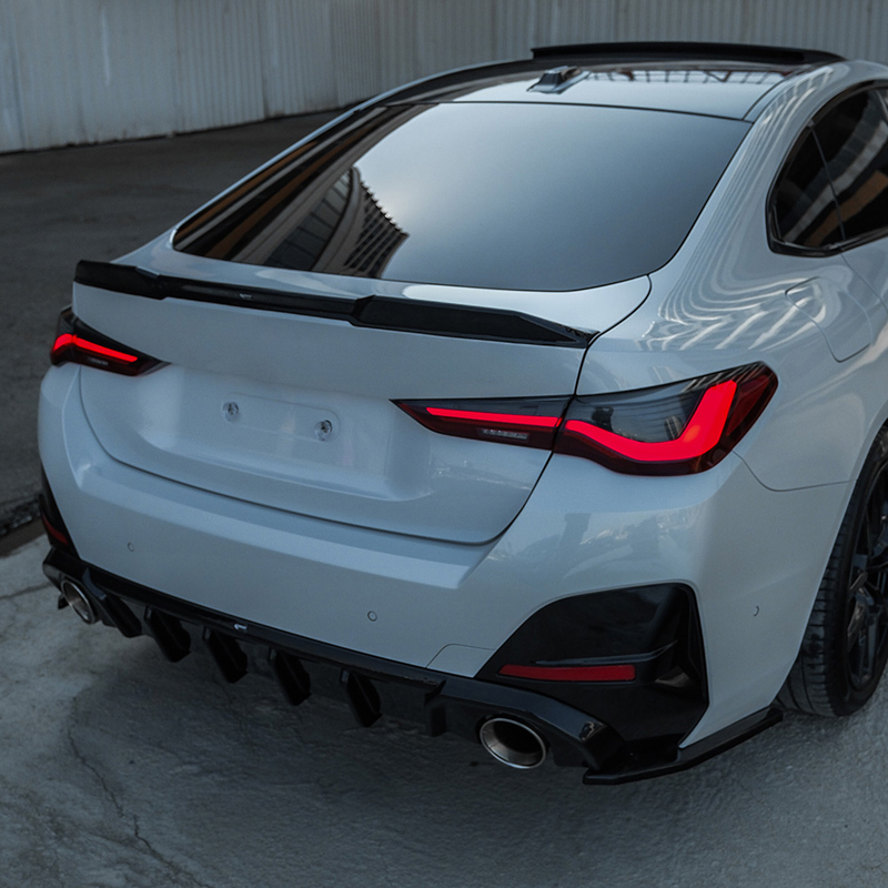 Oneway Complete bodykit  BMW i4 G26 M-Pack 2021- - Glanzend zwart