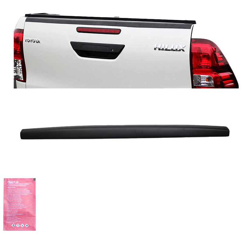 Achterklepafdeklijst  Toyota Hilux 2015-2020 - Matzwart