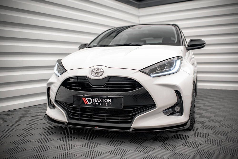 Voorspoiler V.3 Toyota Yaris MK4 Maxton Glans Zwart