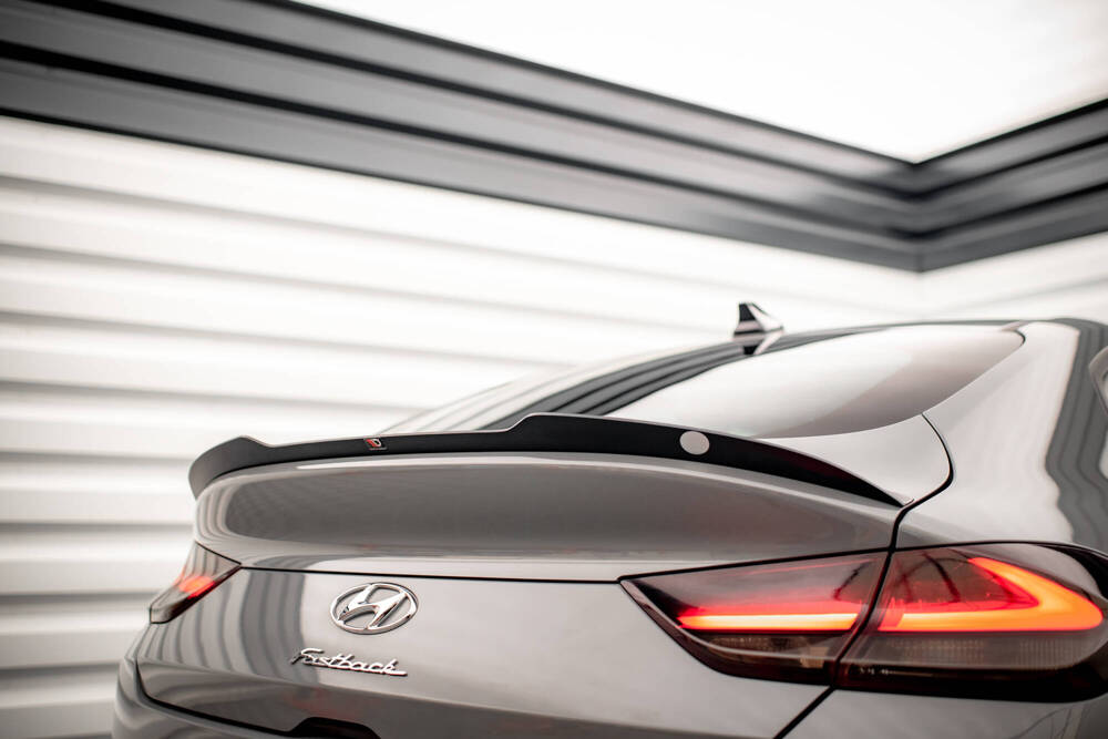 Spoiler Cap Hyundai i30 MK3 FL Fastback Glanzend Zwart Maxton