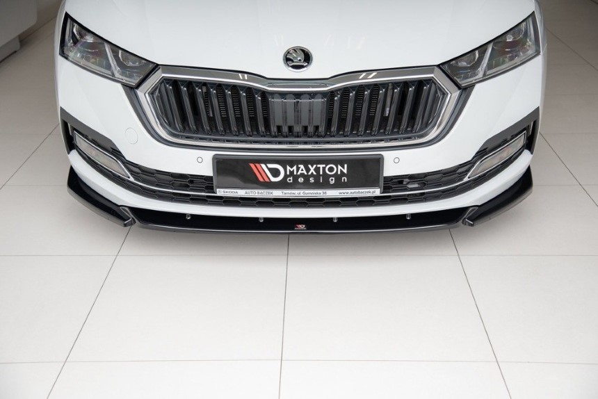 Voorspoiler Skoda Octavia 4 Maxton Design glans zwart V.1