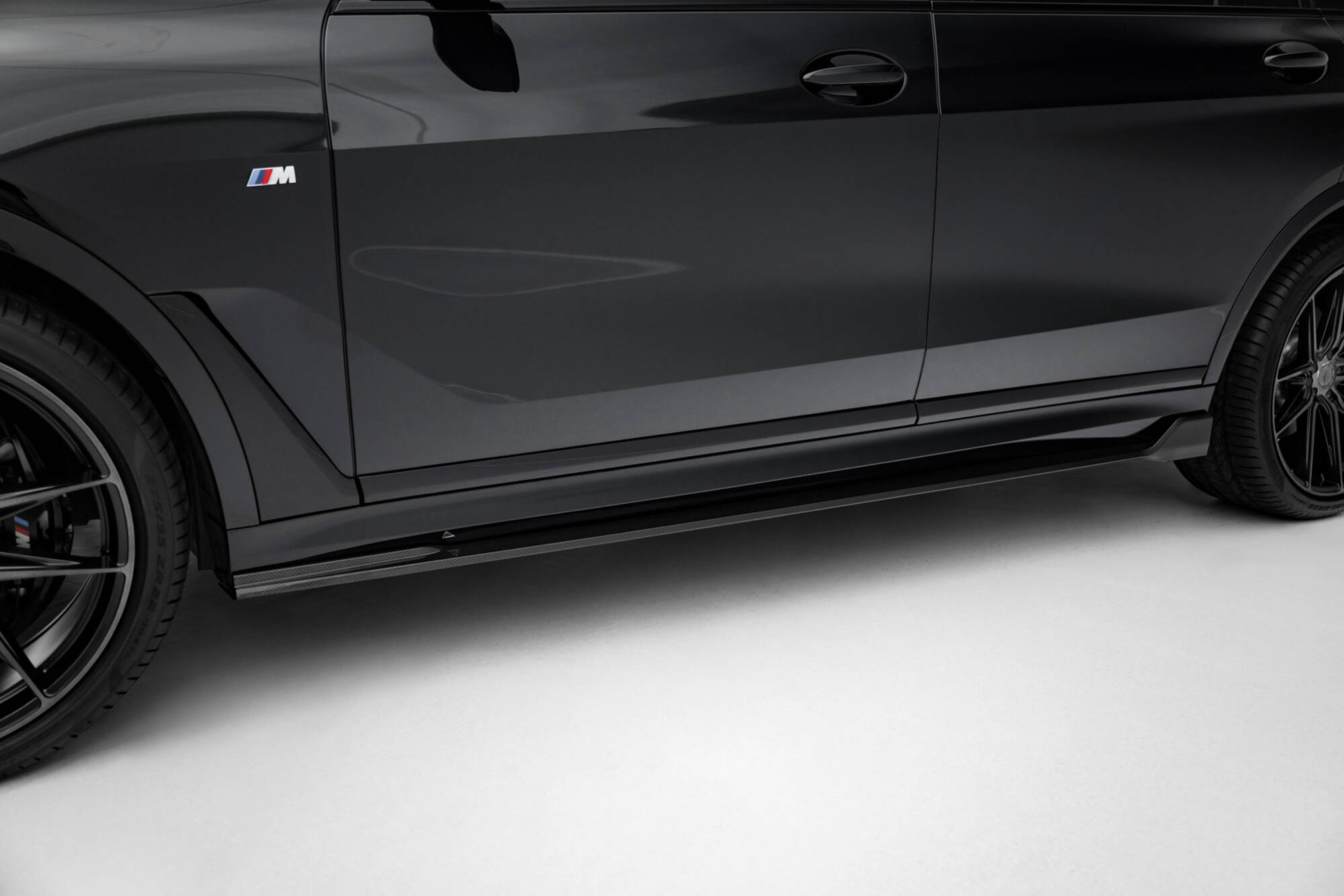Carbon Fiber Bodykit BMW X7 M-Pack G07 Facelift Maxton Glanzend zwart