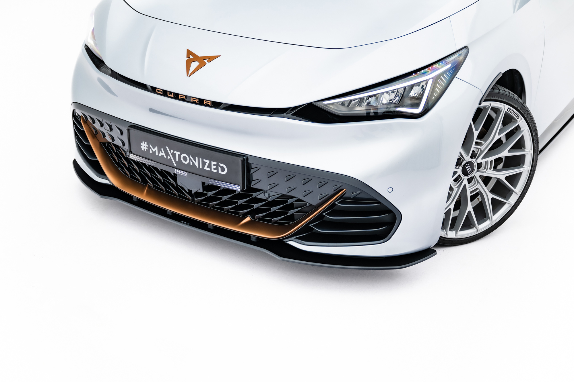 Street Pro Voorspoiler Cupra Born Mk1 2021 – Maxton Design
