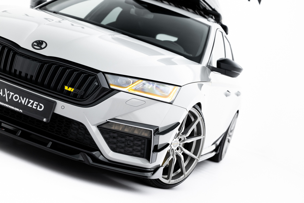 Voorspoiler V.5 Skoda Octavia RS MK4 Maxton