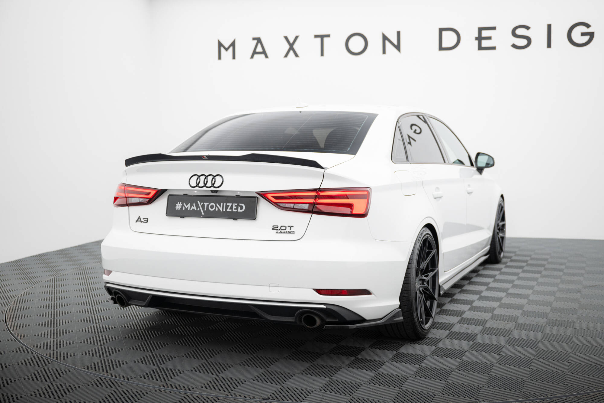 Achterzij Spoilers V.1 Audi A3 Sedan 8V Facelift Maxton Glanzend zwart
