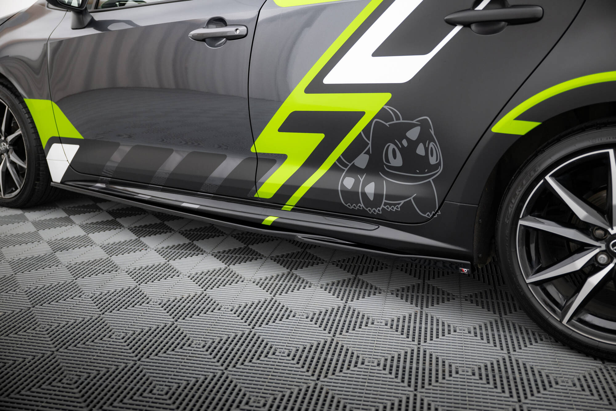 Bodykit Toyota Corolla GR Sport Touring Sports XII (2019–2023)