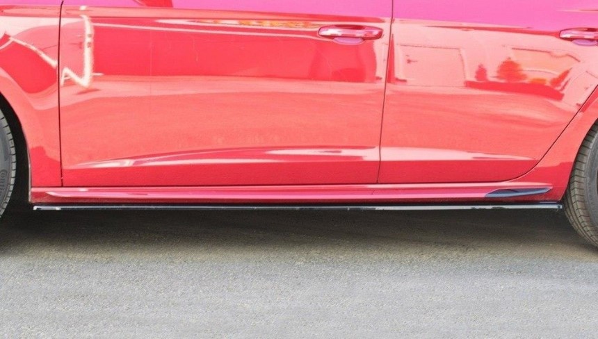 Zijskirts Seat Leon FR 5F Maxton Design glans zwart V.1