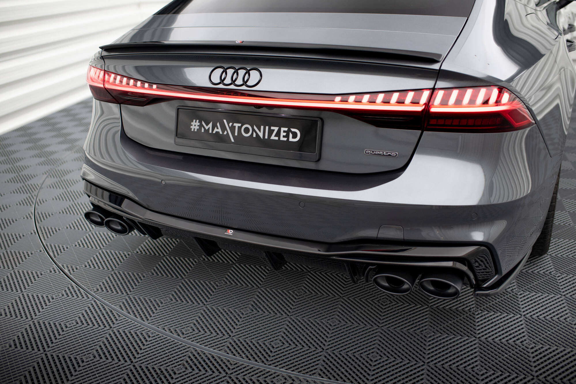 Diffuser Audi A7 C8 S-Line Maxton Glans Zwart Zwarte Sierstukken
