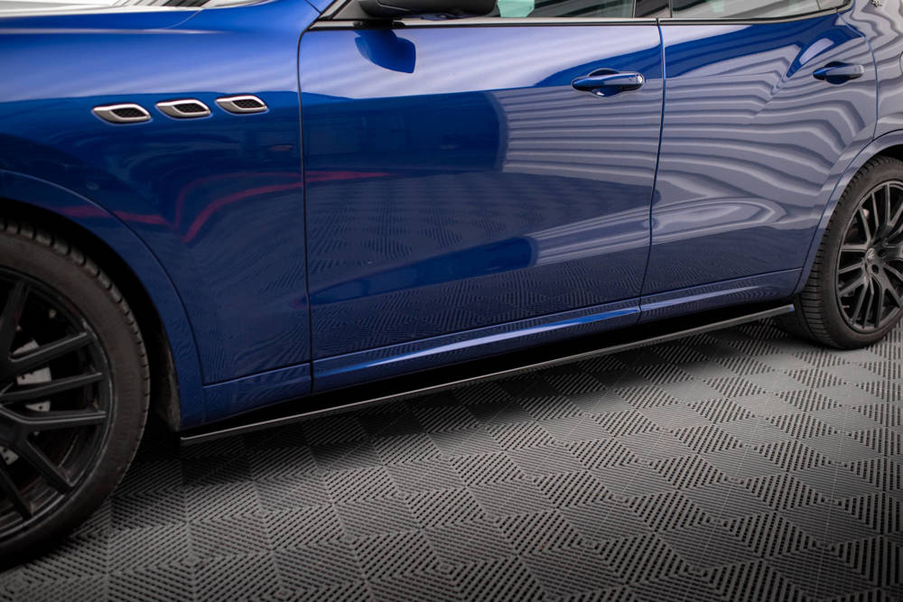 Zijskirts Maserati Levante GTS Maxton Glans Zwart