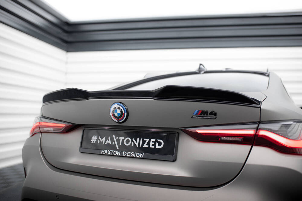 Bodykit BMW M4 G82 Maxton Glanzend zwart