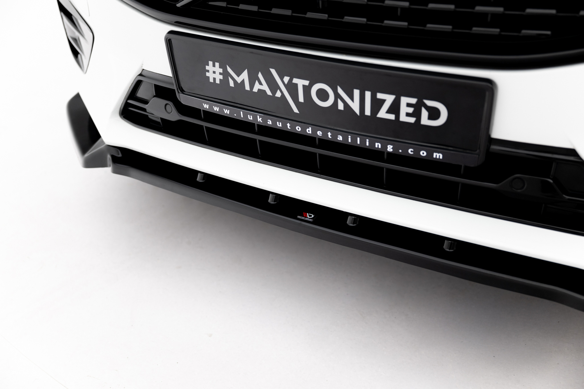 Voorspoiler Volvo XC60 Mk2 R-Design V.2 (2017–2021)