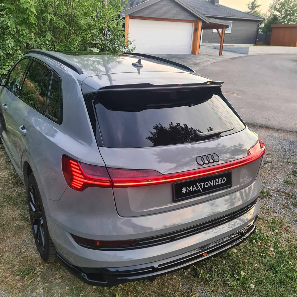 Diffusor Audi e-Tron S-Line Glans Zwart – Maxton Design (met verticale vinnen) 