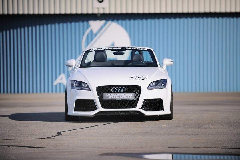 Voorbumper RS grille Audi TT 8J zwart glanzend incl. tt-rs-logo
