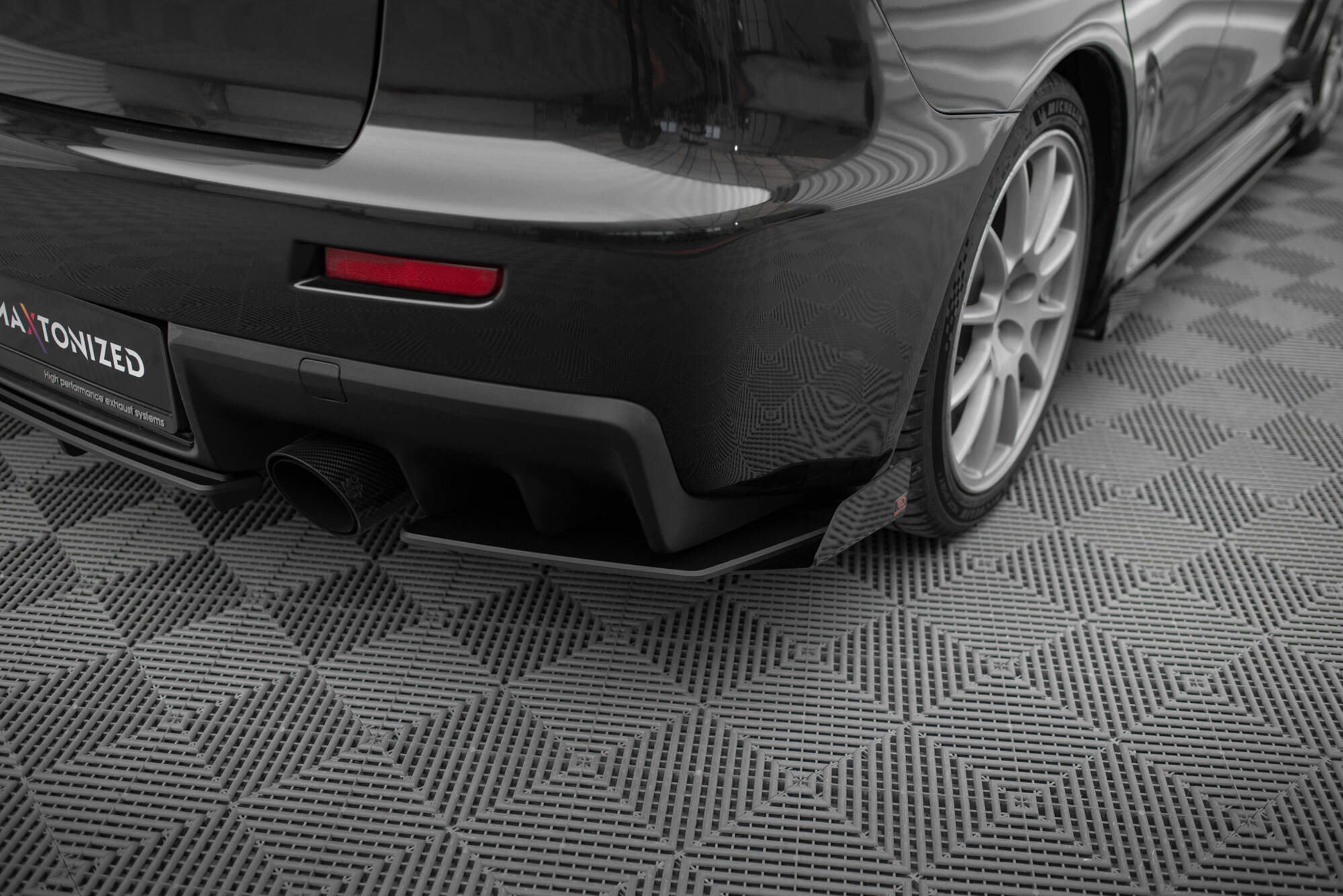 Street Pro Achterzij Flaps Mitsubishi Lancer EVO X Maxton Glanzend zwart
