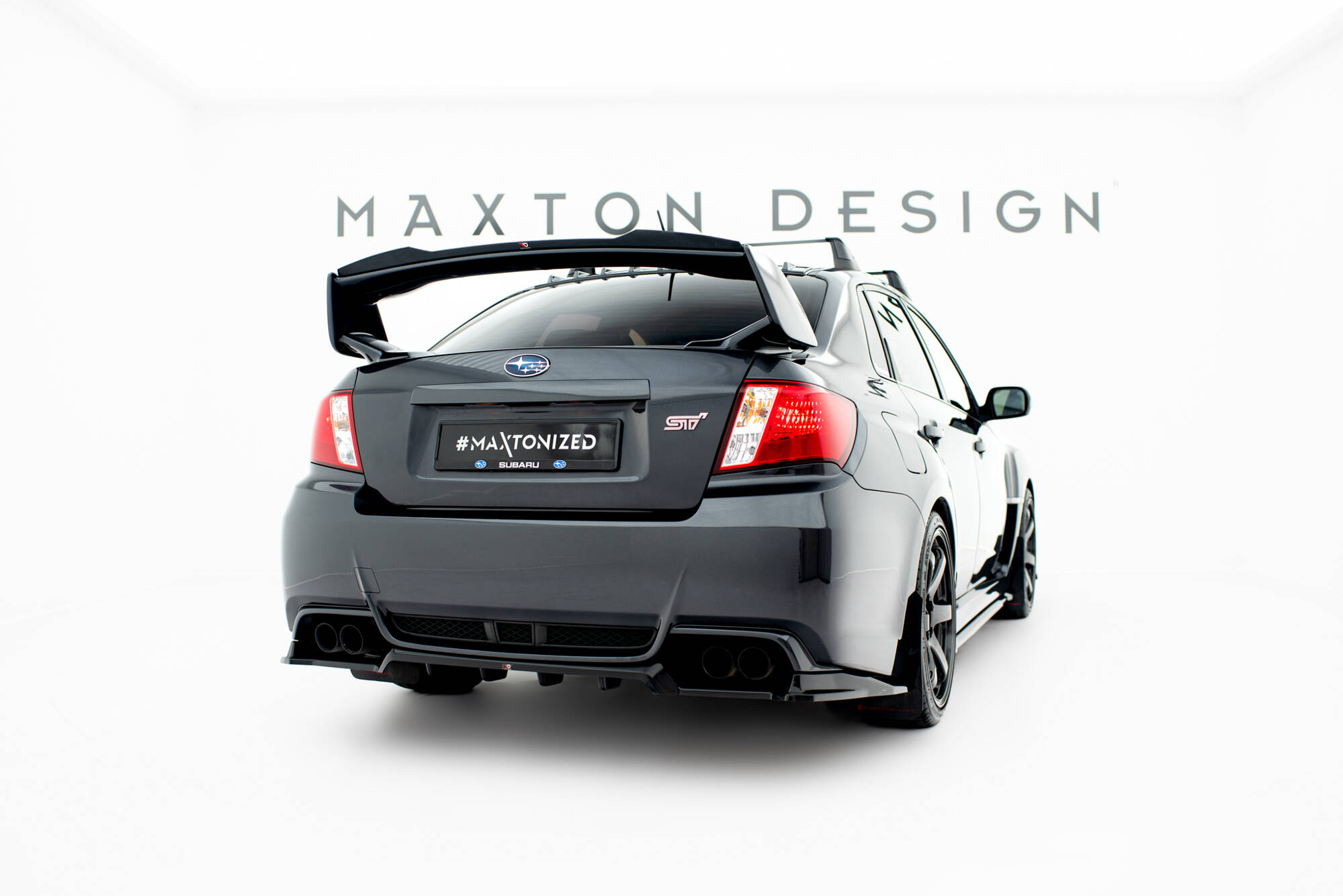 Spoiler Cap Subaru Impreza WRX STI MK3 Facelift Maxton Glanzend zwart
