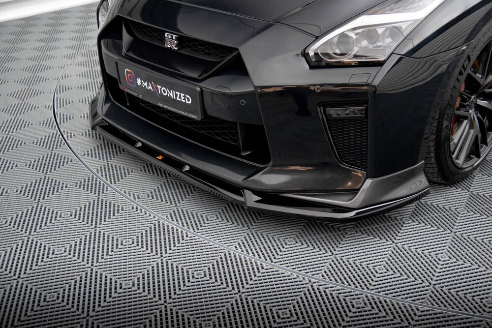 Voorspoiler V.2 Nissan GTR R35 17-22 Maxton Glans Zwart