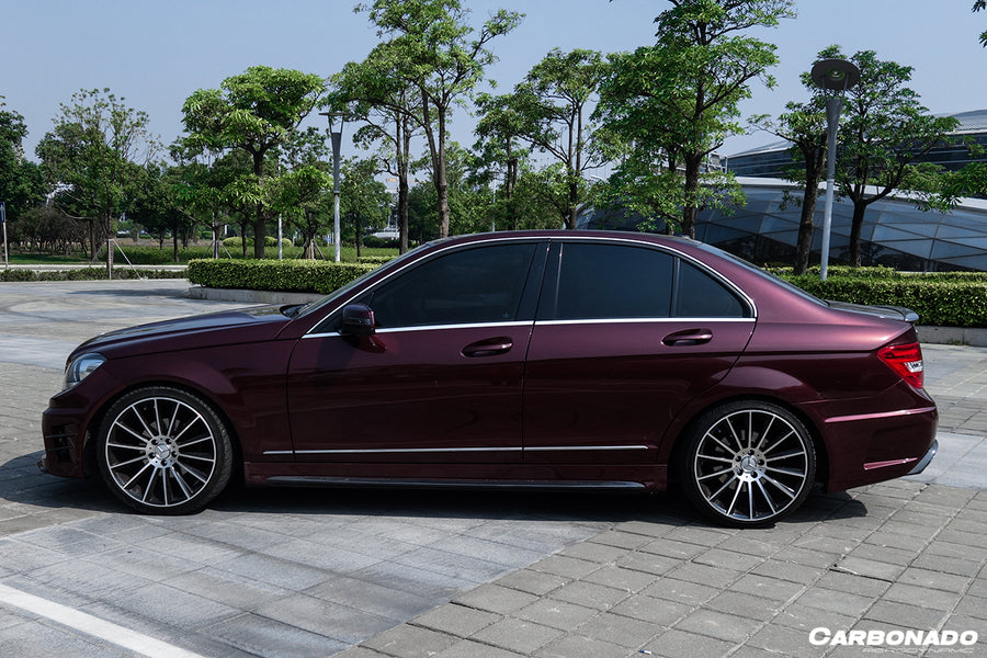 Mercedes Benz C Class W204 Sedan P Style Carbon Zijskirts 2008-2014