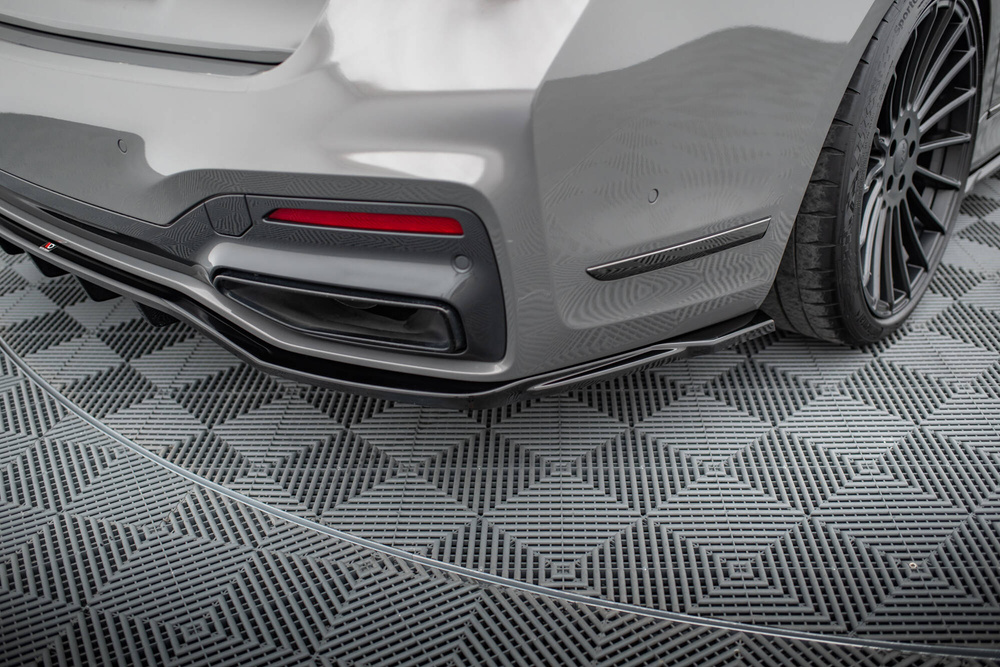 Diffusor BMW 7 G11 M-pack Facelift Glans zwart