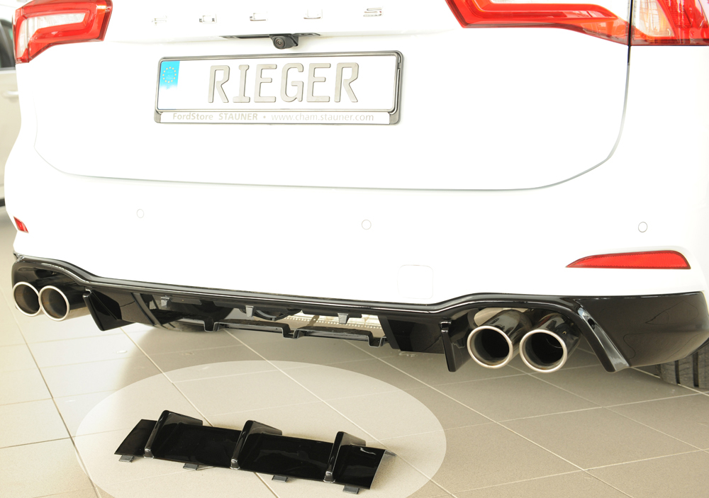 Diffuser Ford Focus Station Glans zwart voor trekhaak