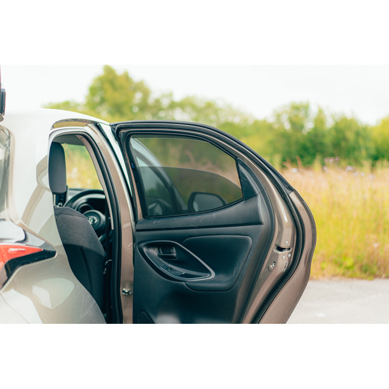 Set Car Shades (achterportieren)  Toyota Yaris (P21) 5 deurs 2020- (2-delig)