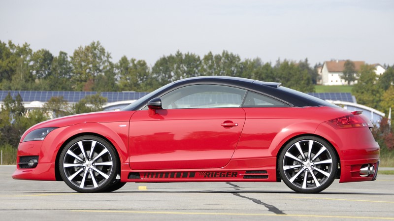 Zijskirts Audi TT 8J 96.06- met 2 schacht en 2 uitsnedes Rieger