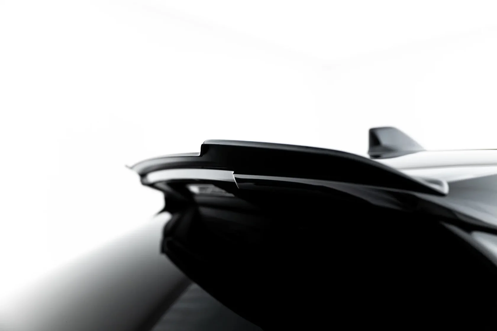 Hoge Spoiler Cap Alfa Romeo Junior Mk1 Maxton Glans Zwart