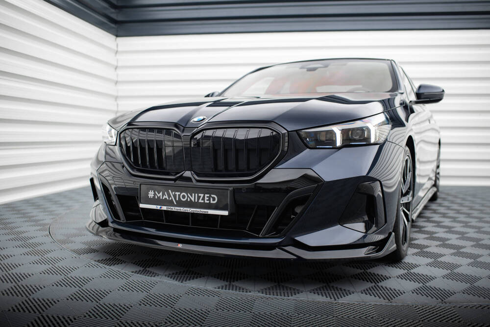 Voorspoiler BMW 5 G60 M-pack V.2 Glans Zwart Maxton