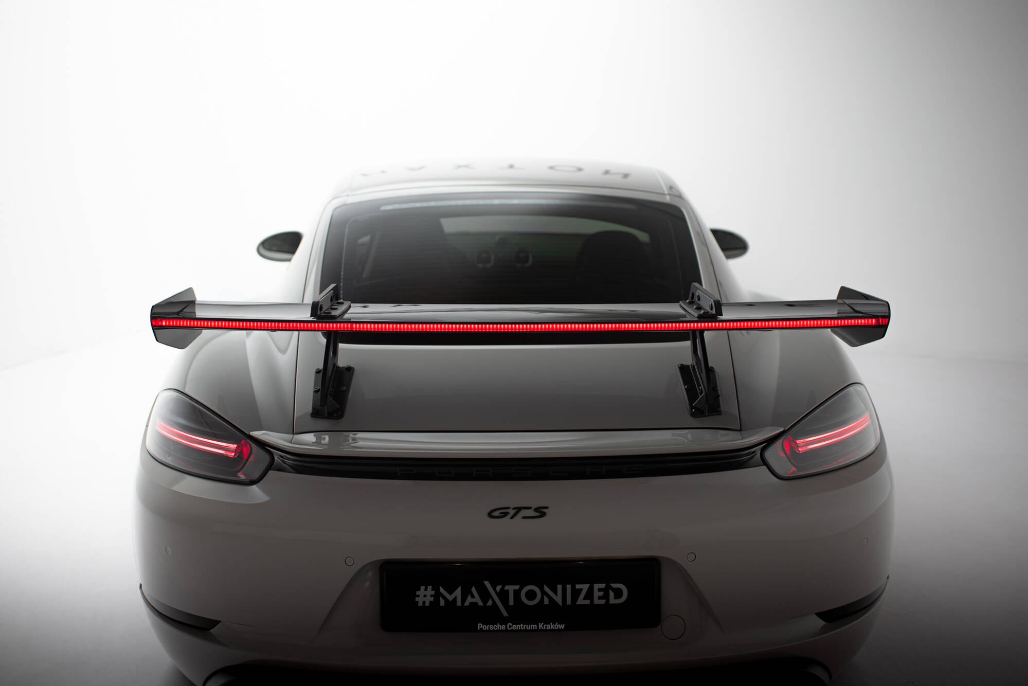 Carbon Spoiler V.1 + LED Porsche 718 Cayman 982C Maxton