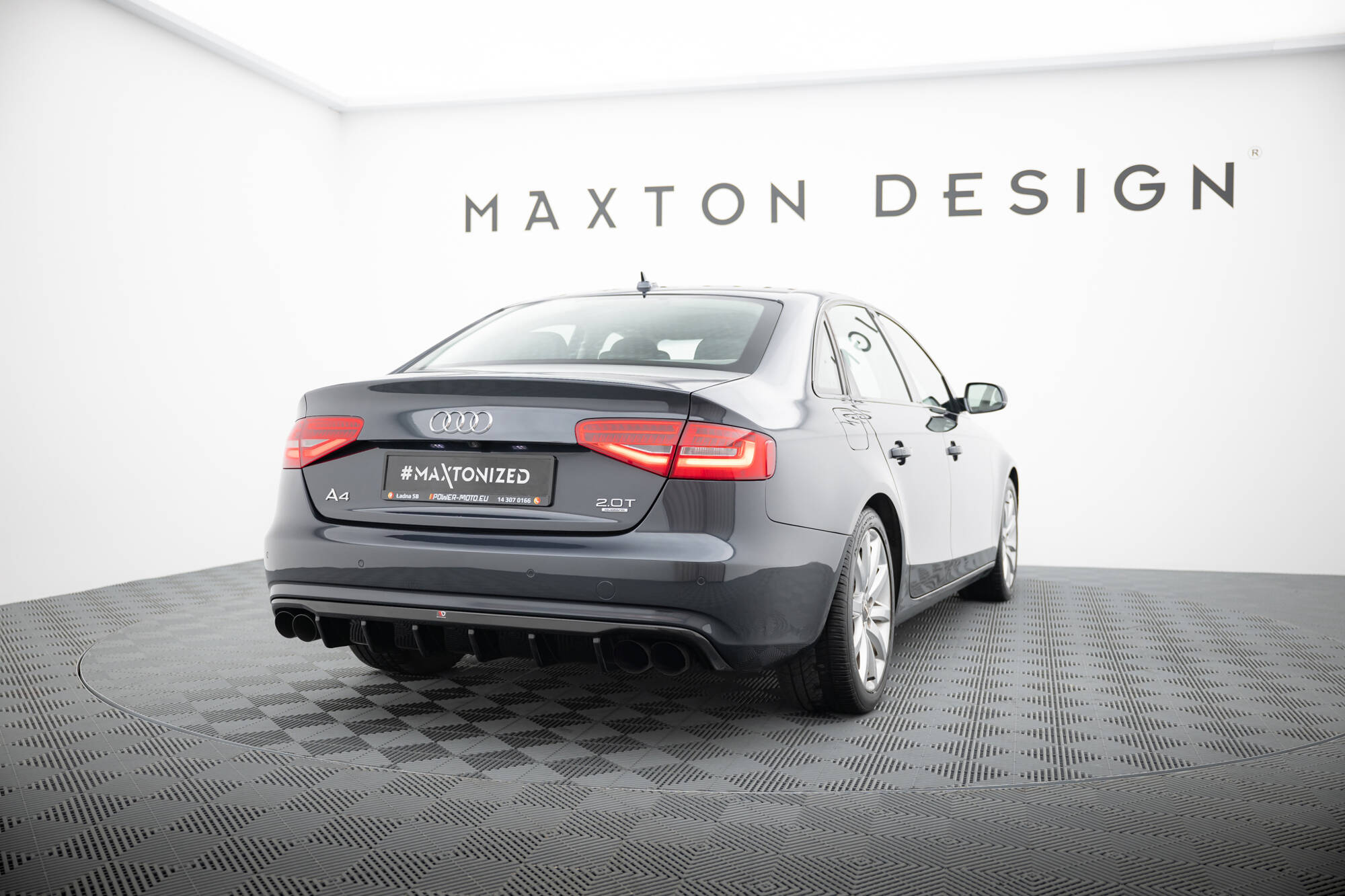 Achter Diffuser Audi A4 B8 Facelift Maxton Glans zwart (dubbele uitlaat aan beide kanten)